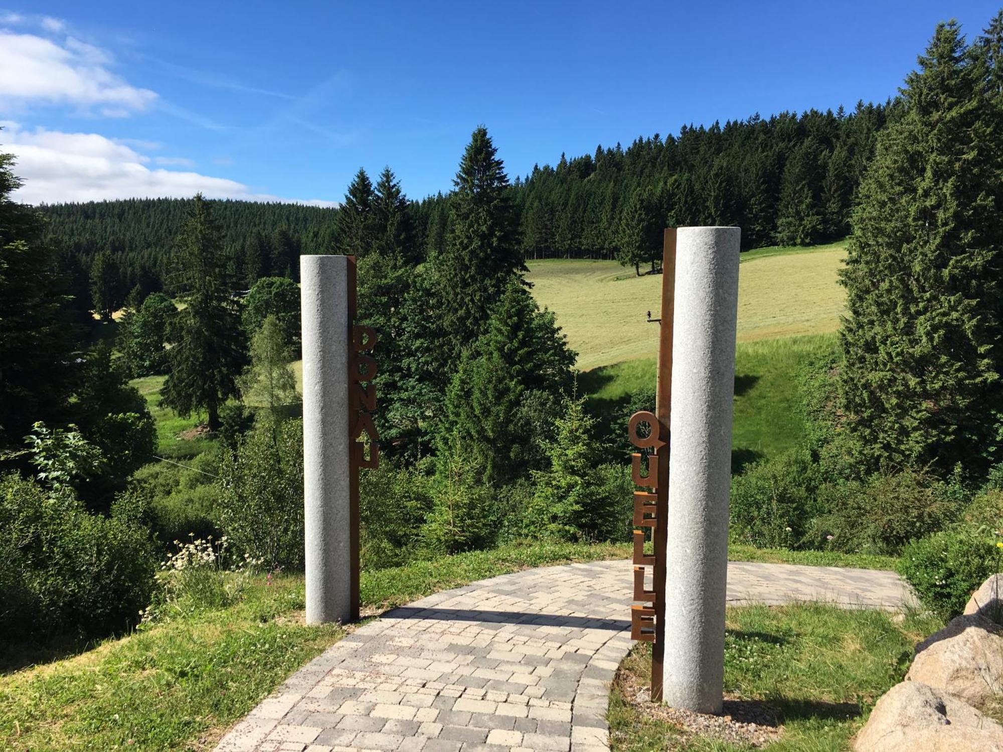 Hoehengasthaus Kolmenhof An Der Donauquelle Furtwangen Bagian luar foto