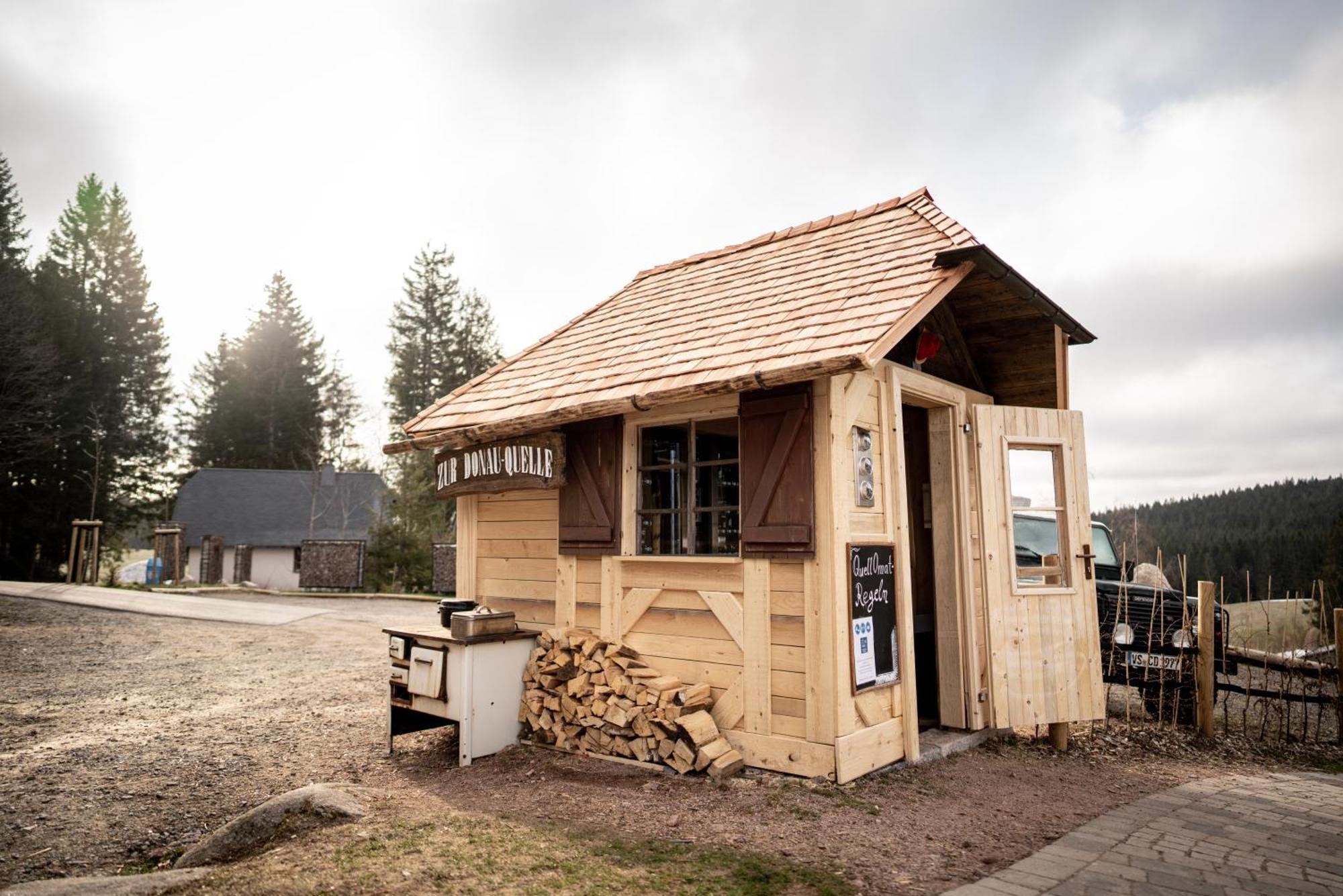 Hoehengasthaus Kolmenhof An Der Donauquelle Furtwangen Bagian luar foto